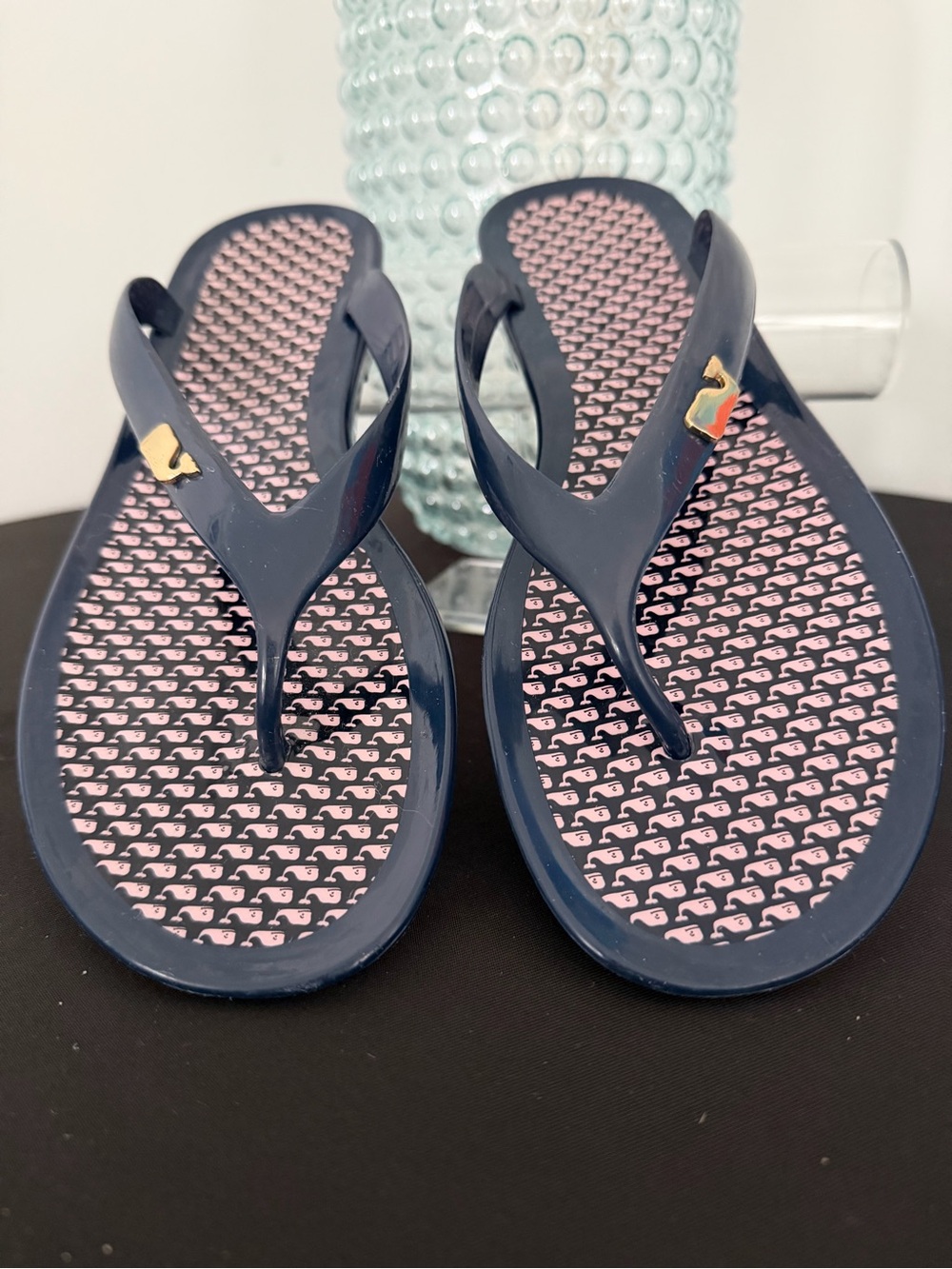 Vineyard Vines Navy Jelly Flip Flops with Pink Whale Pattern